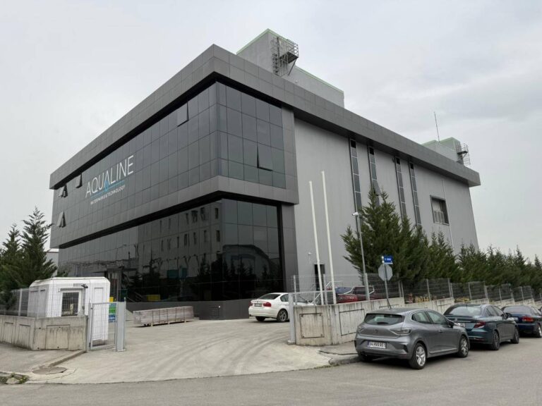 aqualinefactory1