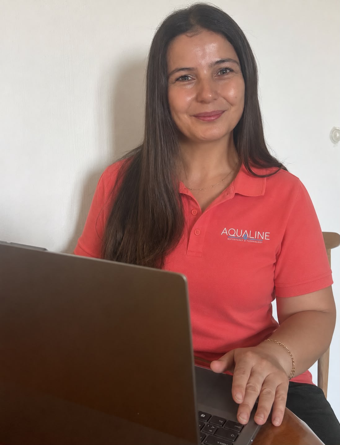 Gülden İşlek
